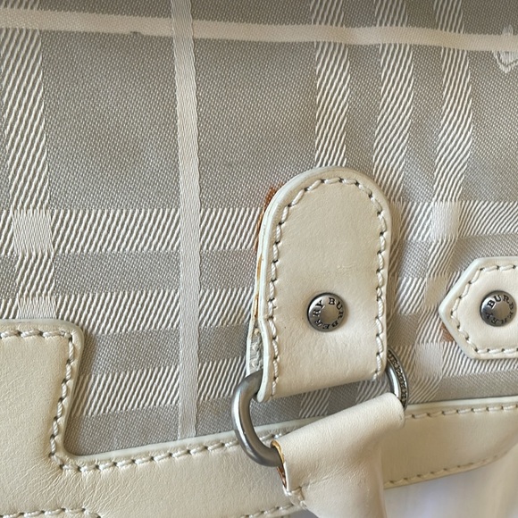 BURBERRY Vintage White Haymarket Check Tote Bag - Picture 15 of 16